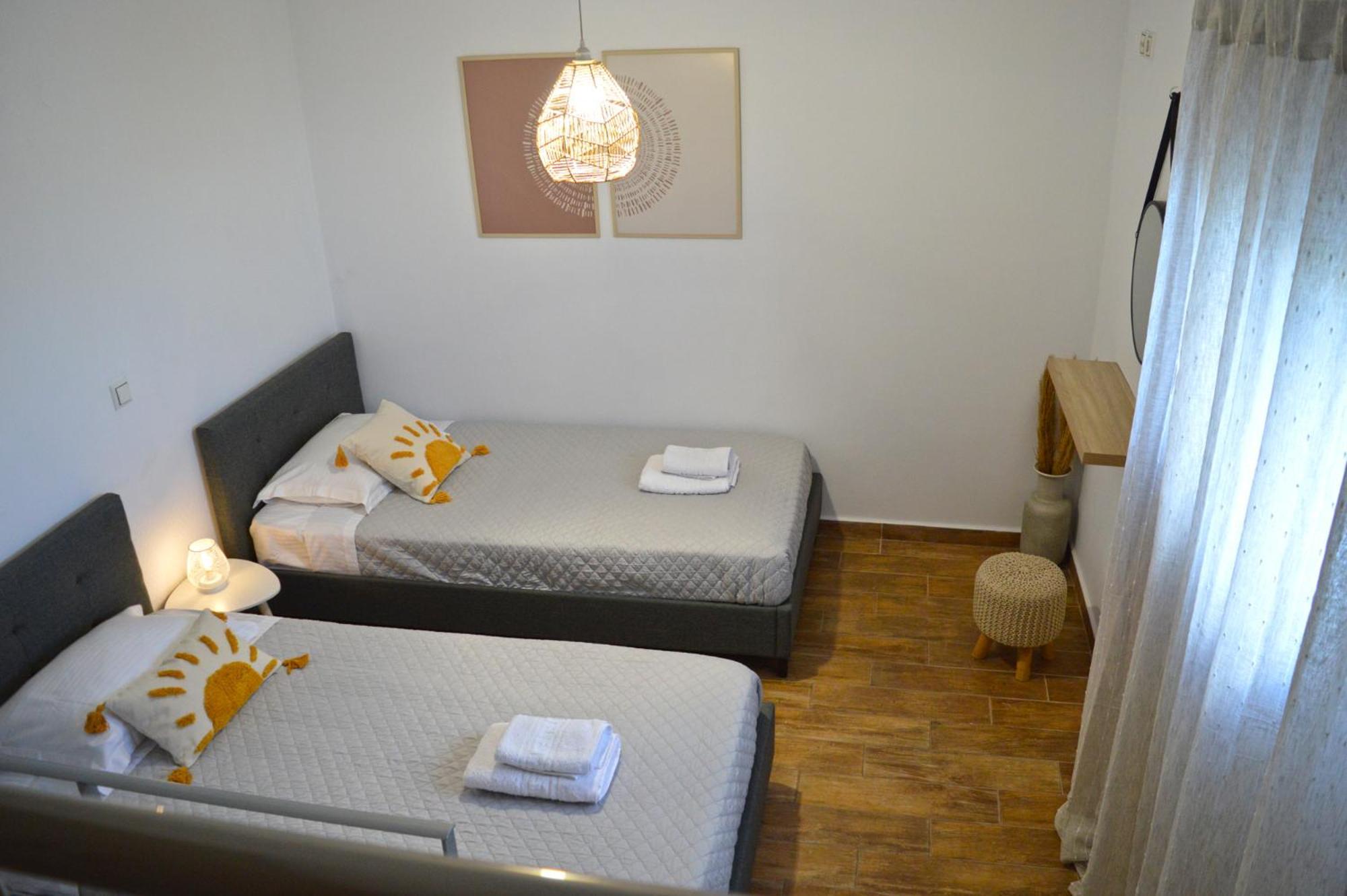 Sunshine House Apartment Ermoupoli Exterior foto
